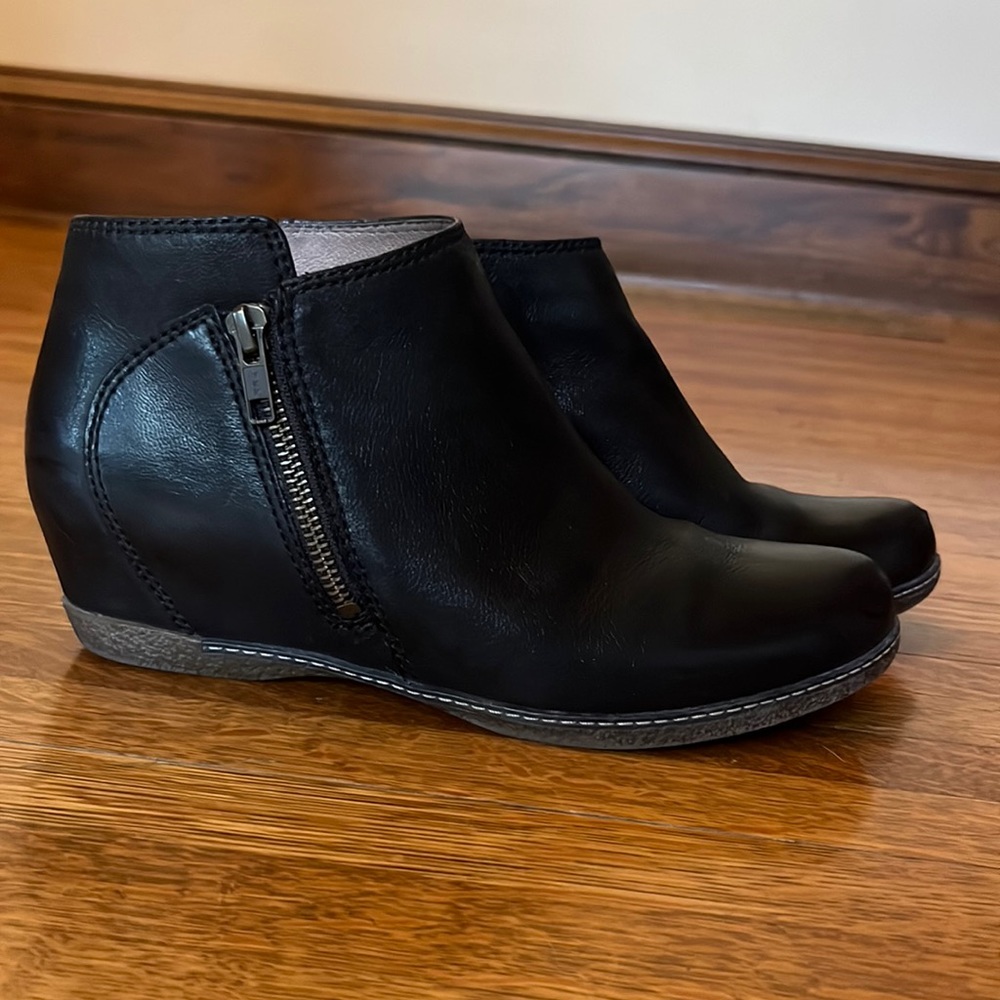 Dansko Leyla Wedge Booties 38